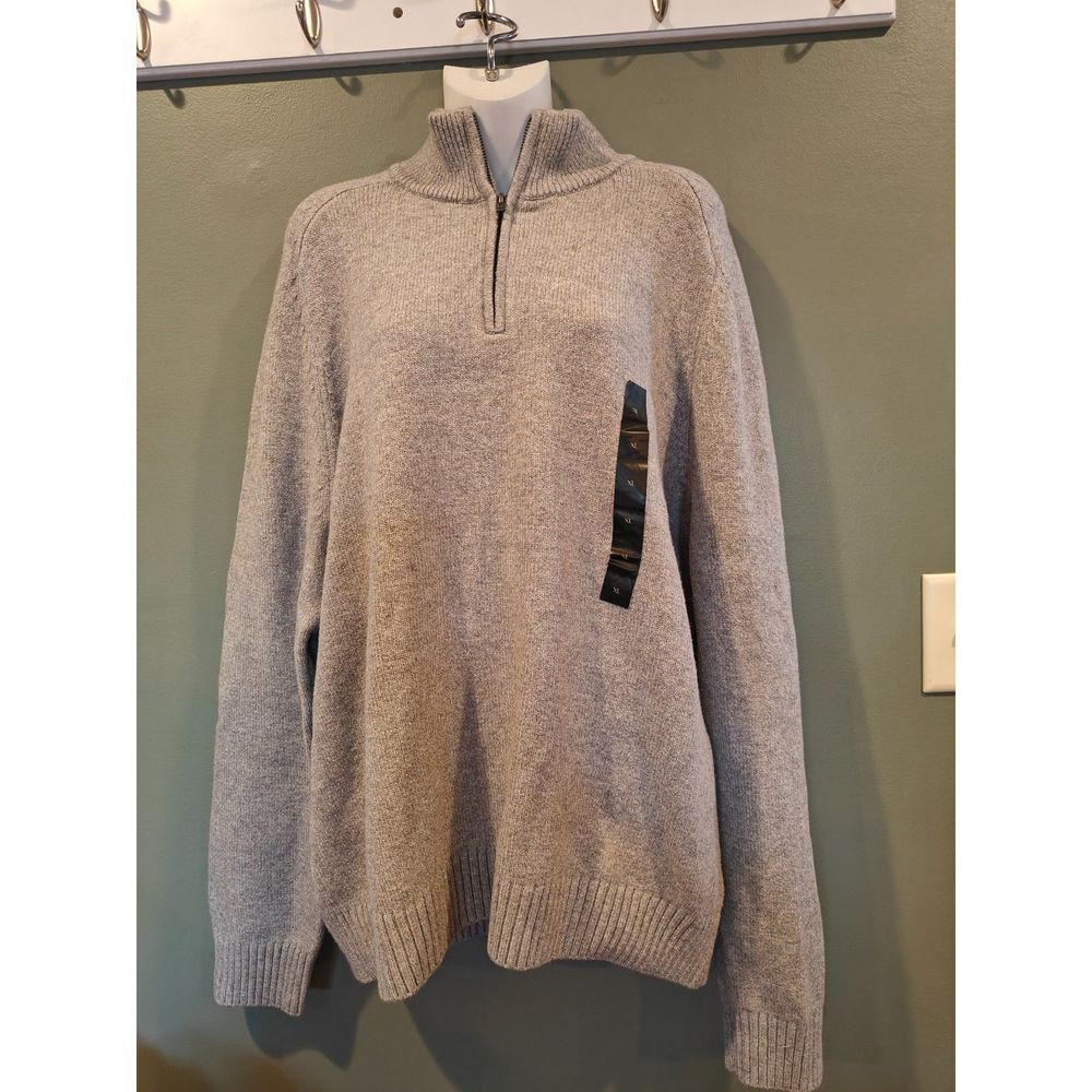 banana republic Mock Crew neck sweater